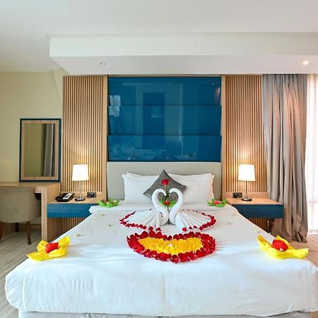 Al Mansour Suites Hotel Ad Dawhah Esterno foto