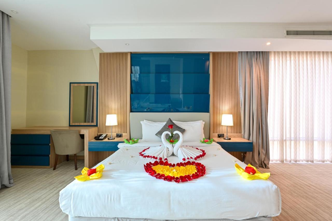 Al Mansour Suites Hotel Ad Dawhah Esterno foto